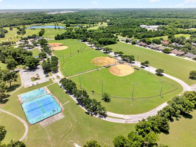 415 S Dallas Avenue, Lancaster, TX 75146