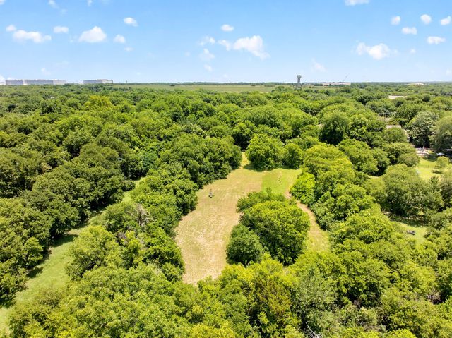 415 S Dallas Avenue, Lancaster, TX 75146
