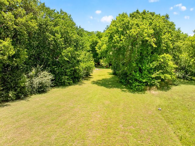 415 S Dallas Avenue, Lancaster, TX 75146