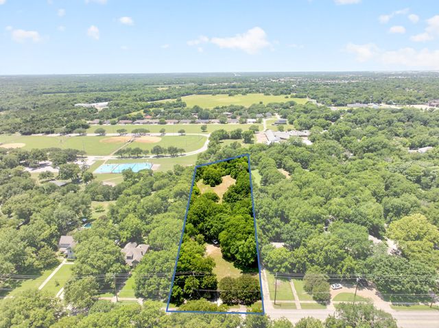 415 S Dallas Avenue, Lancaster, TX 75146