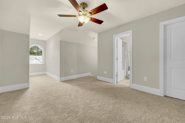 8259 Porters Crossing Way, Wilmington, NC 28411