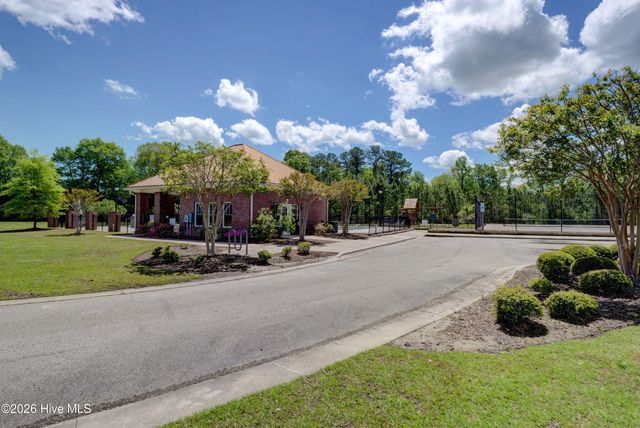 8259 Porters Crossing Way, Wilmington, NC 28411