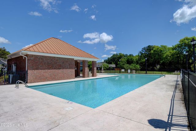 8259 Porters Crossing Way, Wilmington, NC 28411