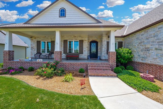 3609 N Crest St, Wichita, KS 67226