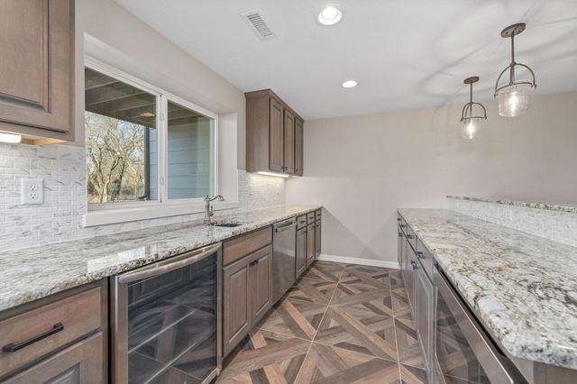 3609 N Crest St, Wichita, KS 67226