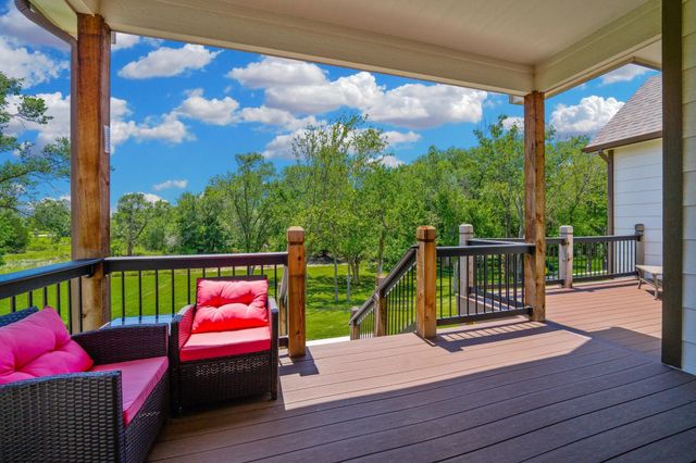 3609 N Crest St, Wichita, KS 67226