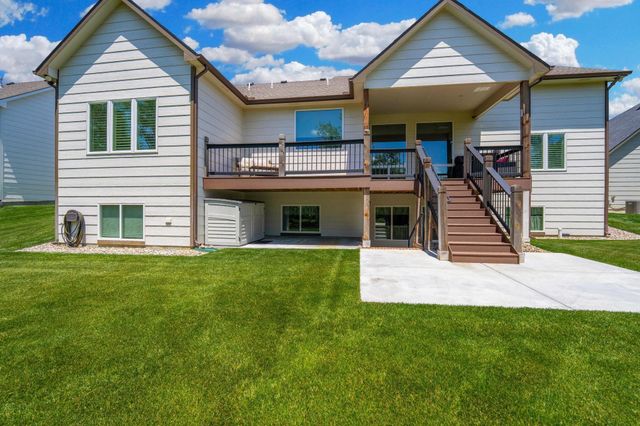 3609 N Crest St, Wichita, KS 67226