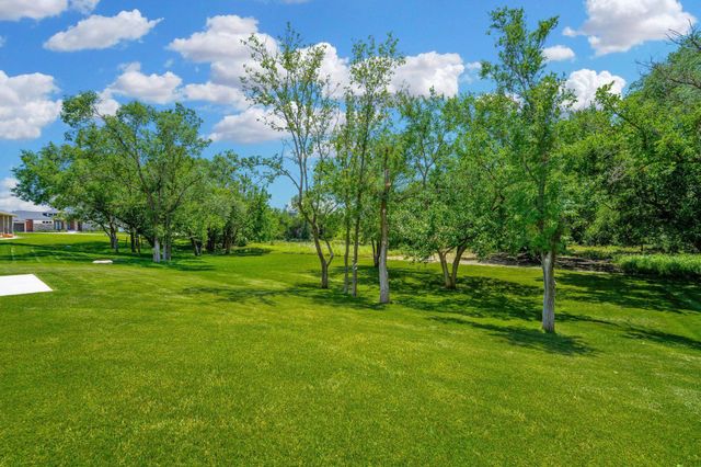 3609 N Crest St, Wichita, KS 67226