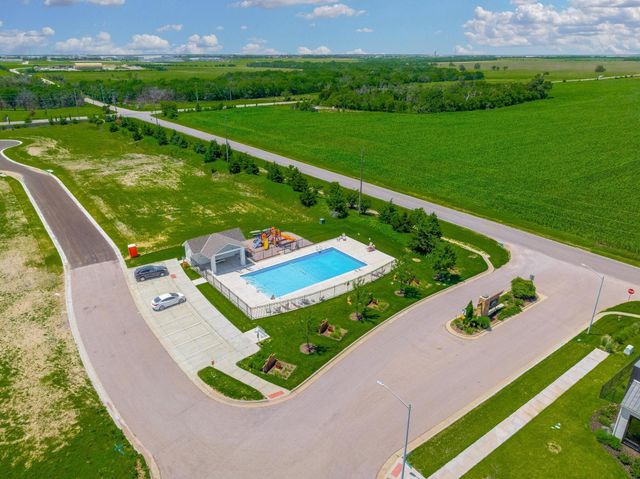 3609 N Crest St, Wichita, KS 67226