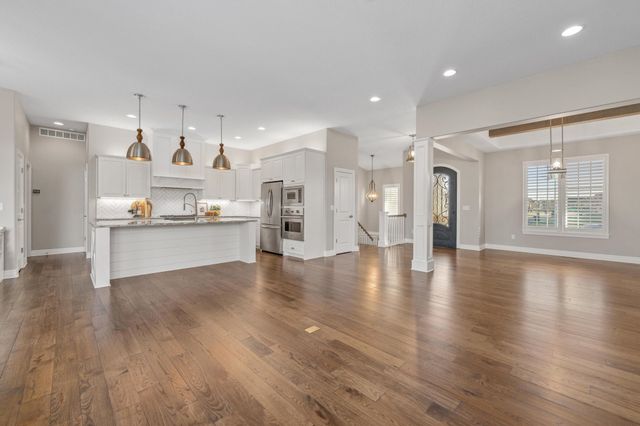 3609 N Crest St, Wichita, KS 67226