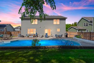 802 Joanne Drive, Minooka, IL 60447