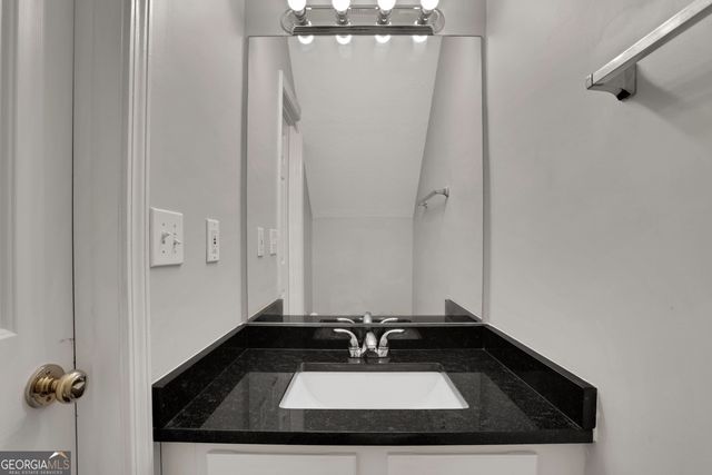 2732 Ashleigh Lane, Alpharetta, GA 30004