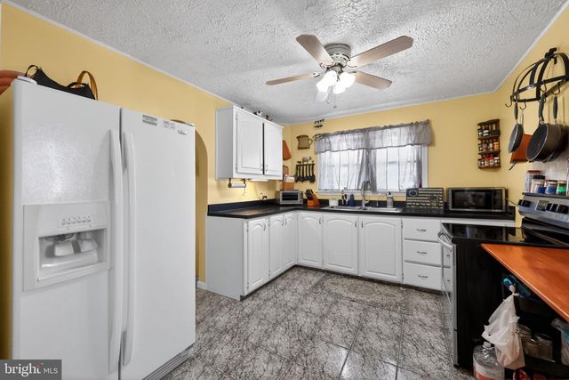 2832 FINLEY AVE, Bensalem, PA 19020