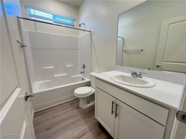 7458 Mason Springs Avenue 63, North Las Vegas, NV 89084