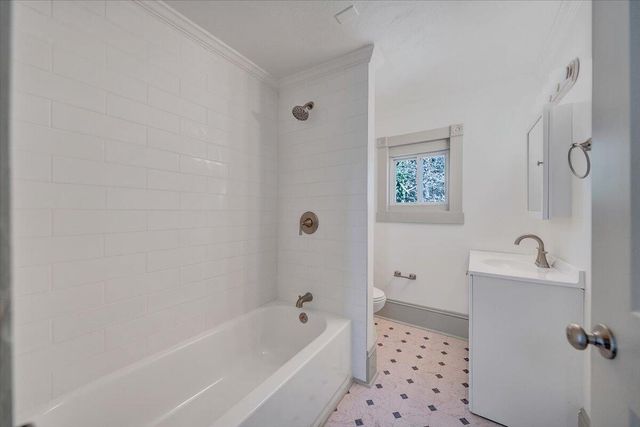 2415 Delaware AVE, Roanoke, VA 24017