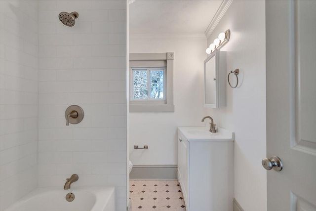 2415 Delaware AVE, Roanoke, VA 24017