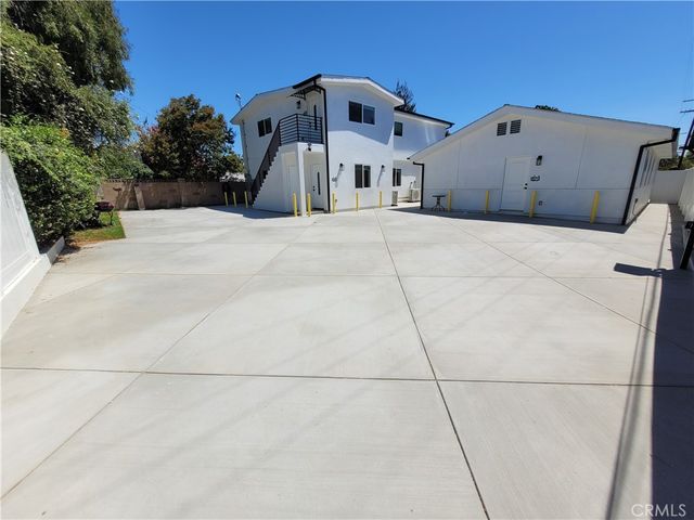8323 Quartz Avenue, Winnetka, CA 91306