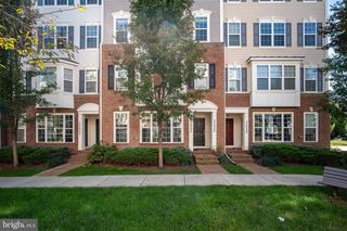 22926 SPICEBUSH DR #1632, Clarksburg, MD 20871
