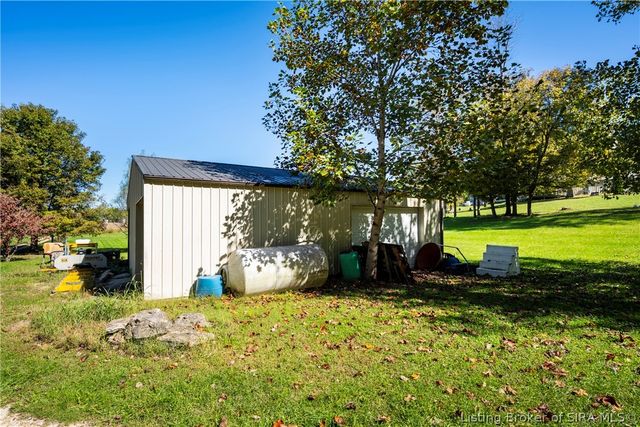 8373 Morgans Lane SE, Elizabeth, IN 47117