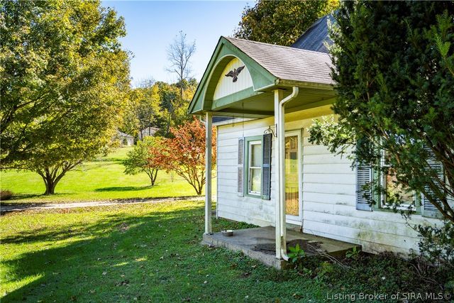 8373 Morgans Lane SE, Elizabeth, IN 47117