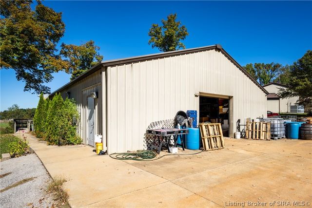 8373 Morgans Lane SE, Elizabeth, IN 47117