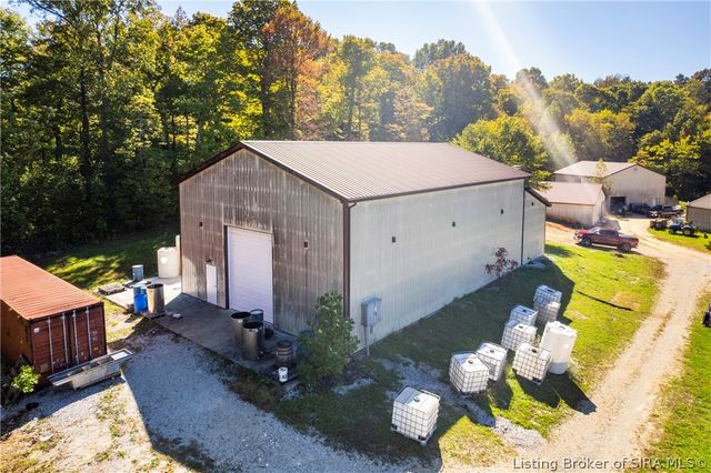 8373 Morgans Lane SE, Elizabeth, IN 47117