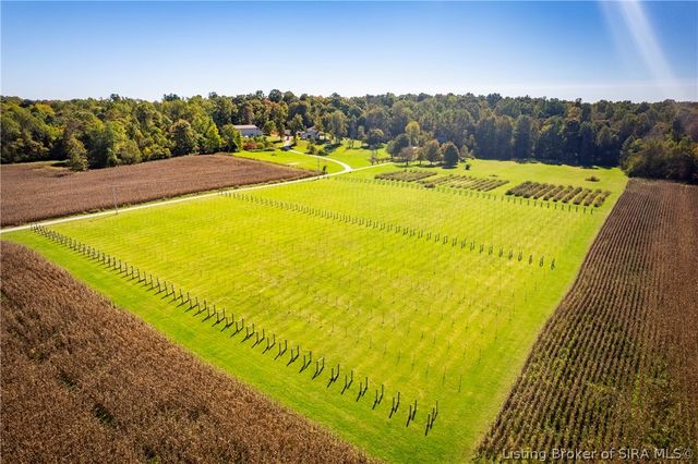 8373 Morgans Lane SE, Elizabeth, IN 47117