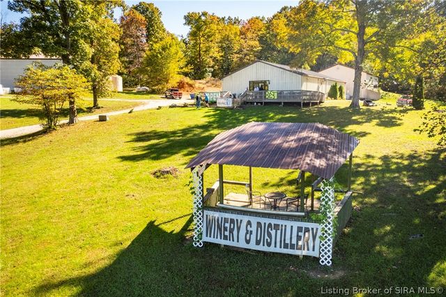 8373 Morgans Lane SE, Elizabeth, IN 47117