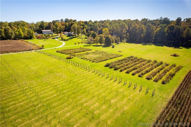8373 Morgans Lane SE, Elizabeth, IN 47117