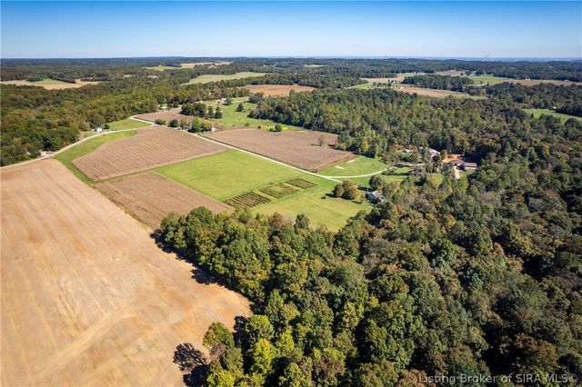 8373 Morgans Lane SE, Elizabeth, IN 47117