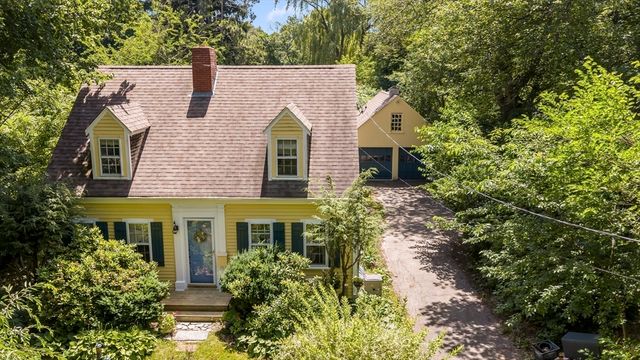 12 Rolfes Ln, Newbury, MA 01951