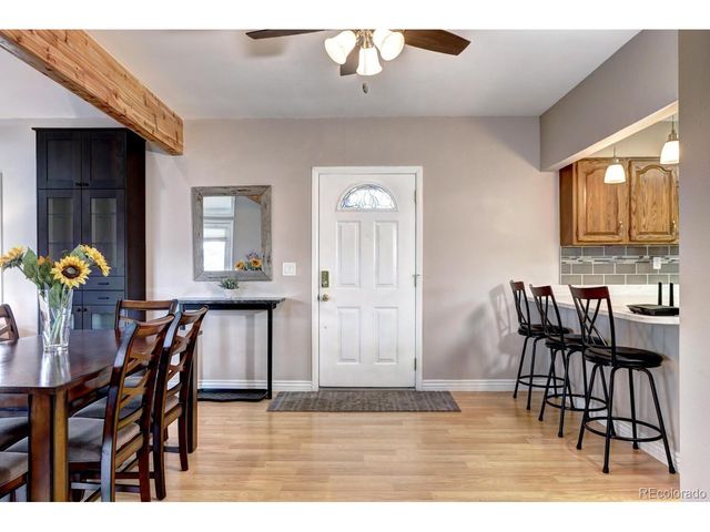 7877 S University Way, Centennial, CO 80122