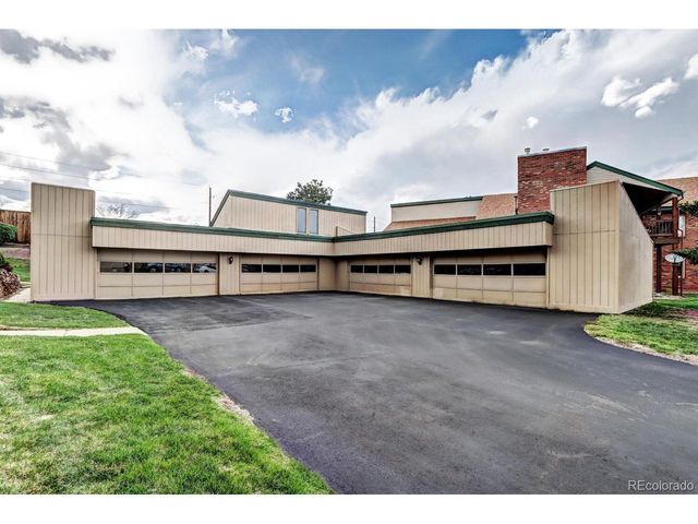 7877 S University Way, Centennial, CO 80122