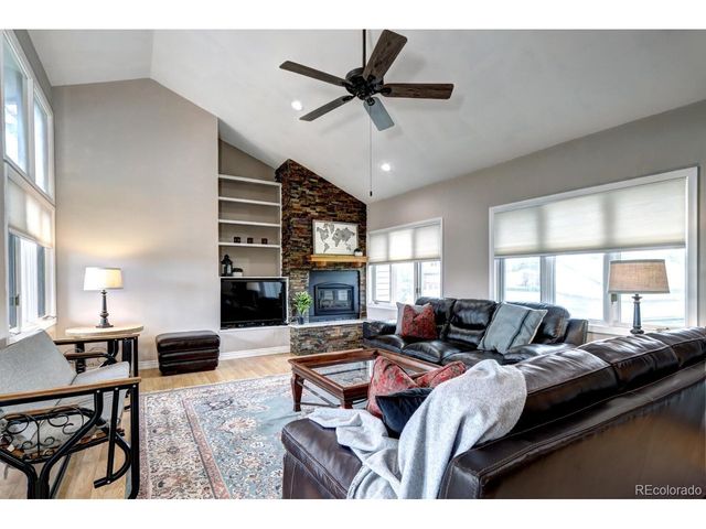 7877 S University Way, Centennial, CO 80122