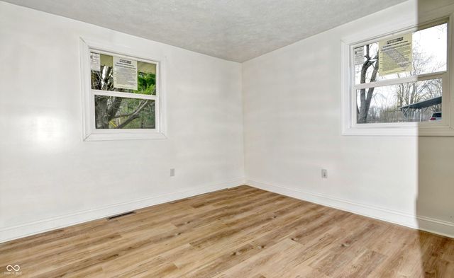 5961 N 200 W, Columbus, IN 47201