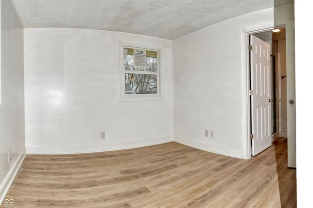 5961 N 200 W, Columbus, IN 47201