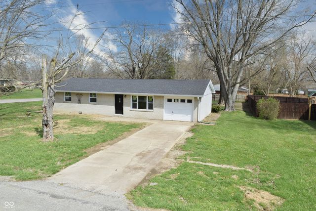 5961 N 200 W, Columbus, IN 47201