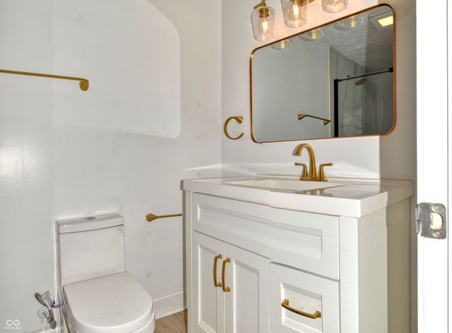 5961 N 200 W, Columbus, IN 47201