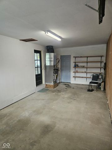 5961 N 200 W, Columbus, IN 47201