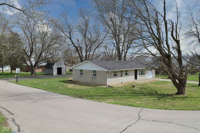 5961 N 200 W, Columbus, IN 47201