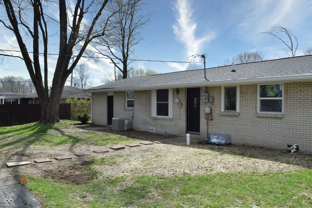 5961 N 200 W, Columbus, IN 47201