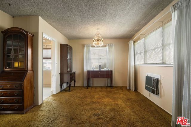 15201 Devonshire Street, Los Angeles, CA 91345