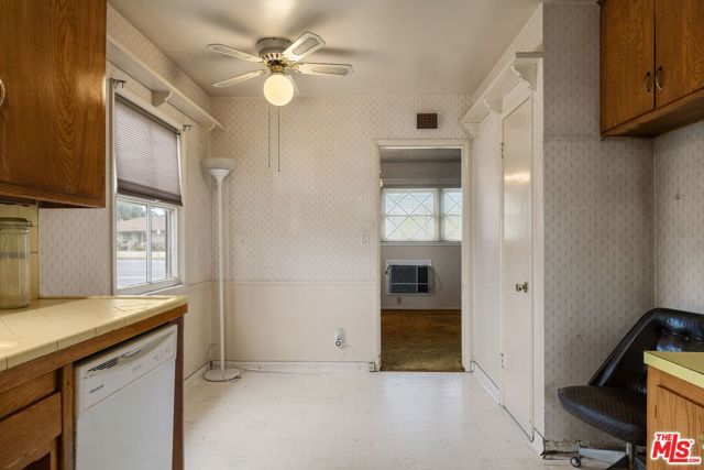 15201 Devonshire Street, Los Angeles, CA 91345