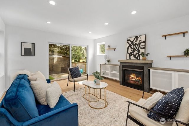 7316 Alonzo Avenue NW, Seattle, WA 98117