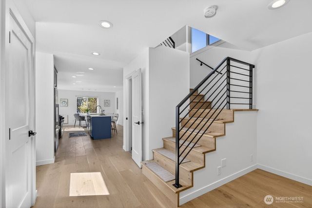 7316 Alonzo Avenue NW, Seattle, WA 98117