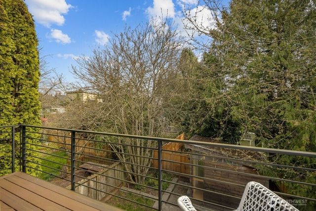 7316 Alonzo Avenue NW, Seattle, WA 98117