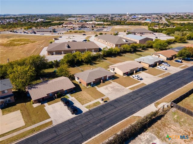 3327 Chisholm Trail, Killeen, TX 76542