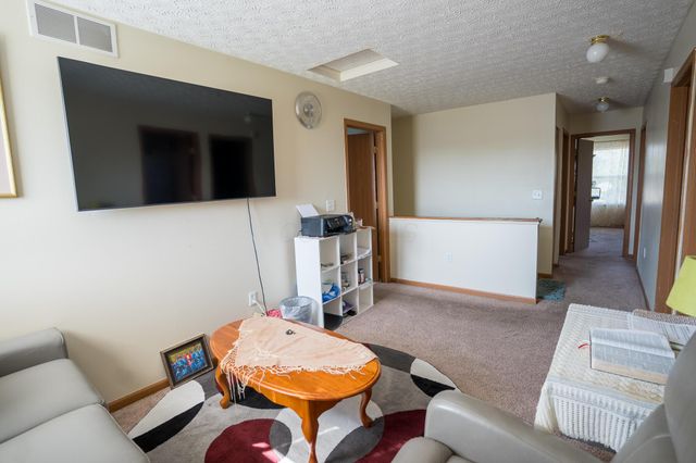 929 Lockmead Court, Pataskala, OH 43062