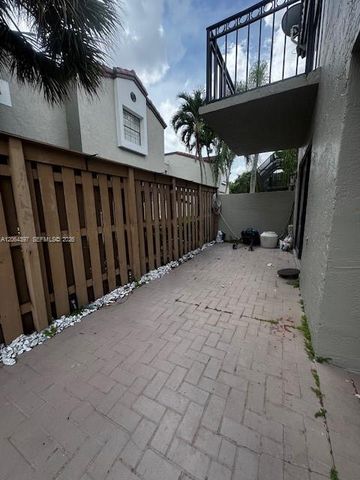 15375 SW 105th Ln 4, Miami, FL 33196