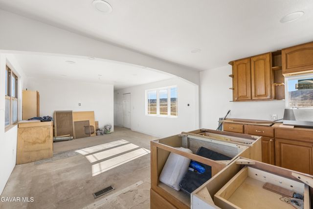 Bellbird 125w Vic H14, Del Sur, CA 93536